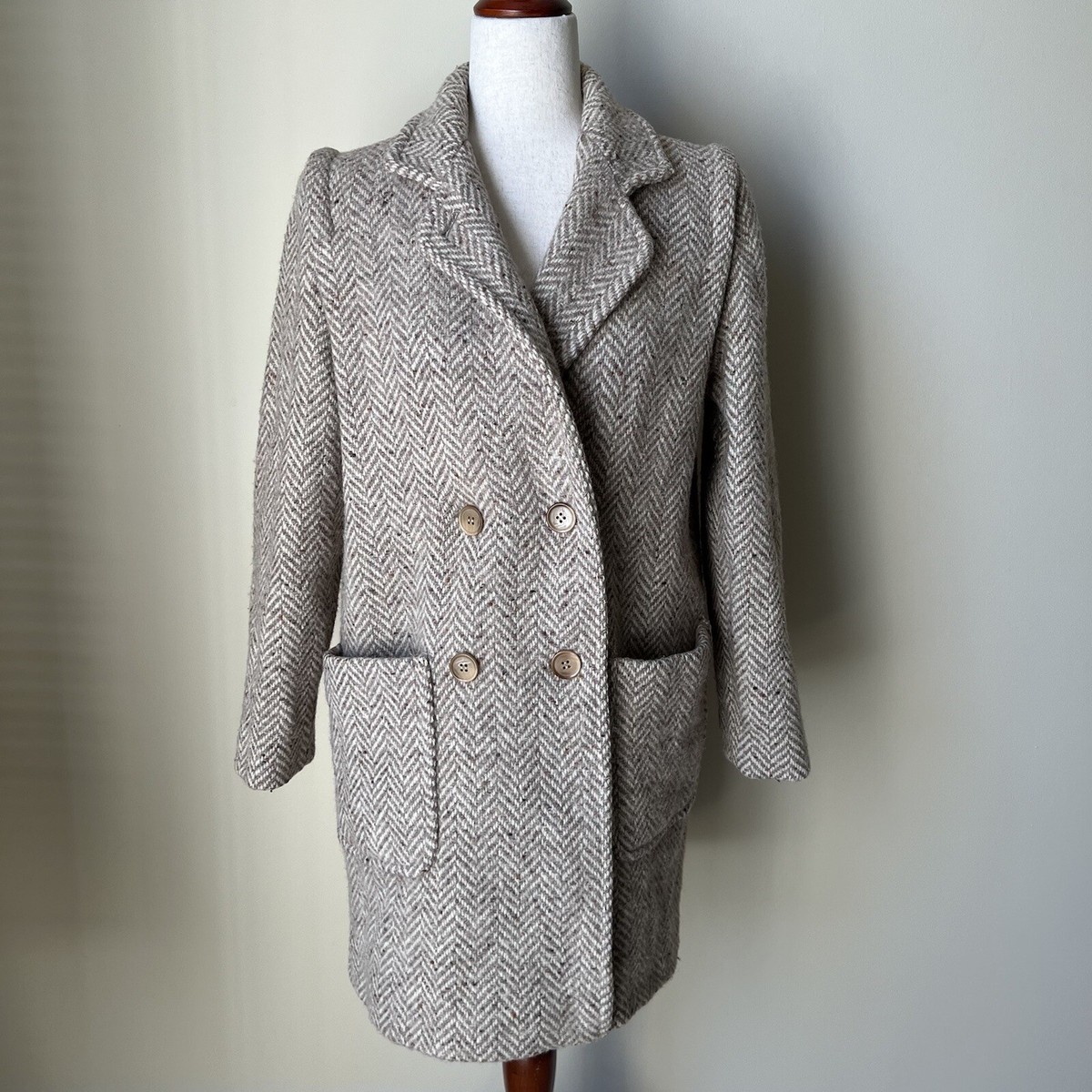 VTG International Scene Heavy Wool Coat Size 7/8 (M) Tan Herringbone Britain