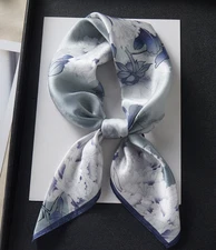 100% Mulberry Silk Shawl 70X70cm Neckerchief Scarf floral Print Bandana wrap new