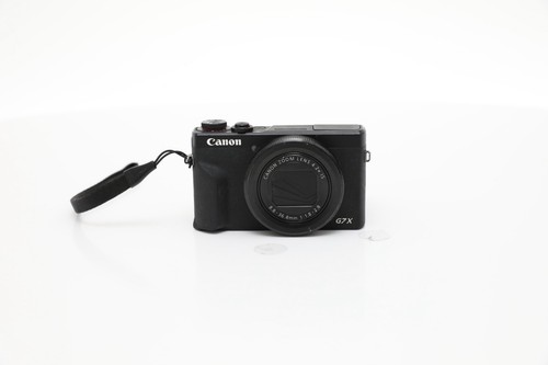 Canon PowerShot G7 X Mark III (Black) - Fair; Dust in image; See Description