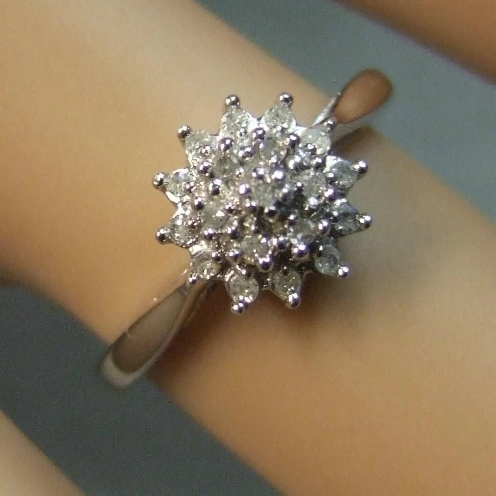 9ct white hotsell gold cluster ring
