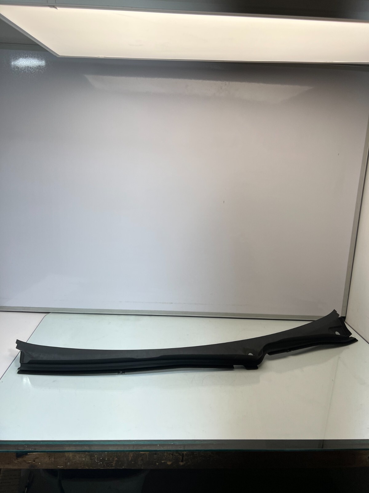 2009 2017 Audi Q5 Windshield Cowl Vent Panel OEM 8R1819403 eBay