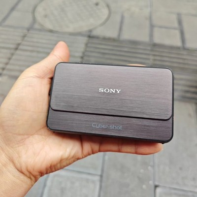 SONY Cyber Shot DSC-T99 Digital Camera 14.1MP 4xOptical Zoom Touch Screen Black 