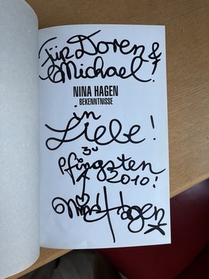Bekenntnisse von Nina Hagen Hand Signiert mit Widmung (2010) Autogramm
