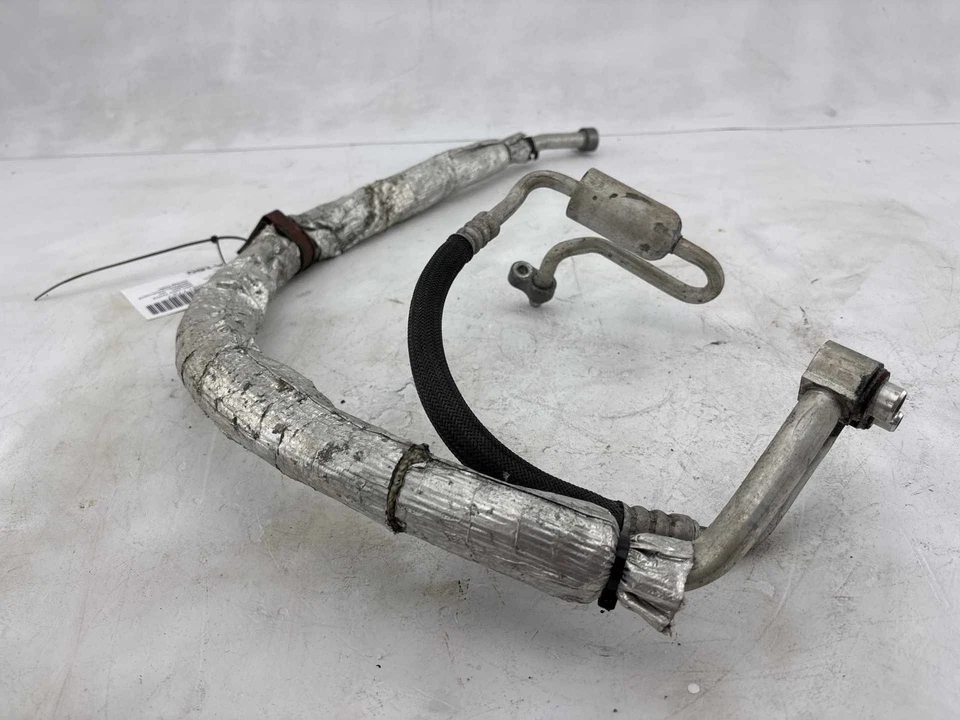 Manguera de succión y descarga de aire acondicionado Ford Fusion 2010-2012 OEM AE5Z-19D734-C Foto 4 de 4