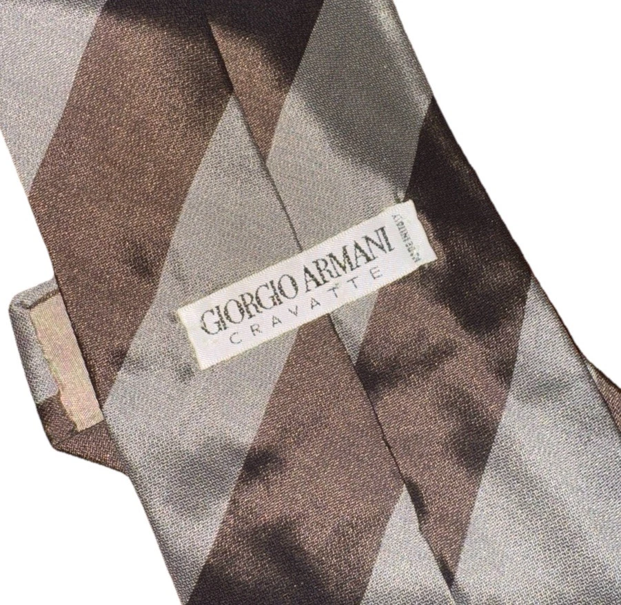 Giorgio Armani Cravatte 100% Silk Tie Brown Gray Diagonal Stripes Made in Italy - Image 4 of 4