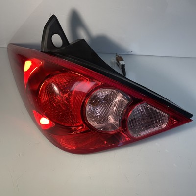 2007-2011 NISSAN VERSA HATCHBACK LEFT DRIVER SIDE TAILLIGHT LAMP OEM RR5-C30