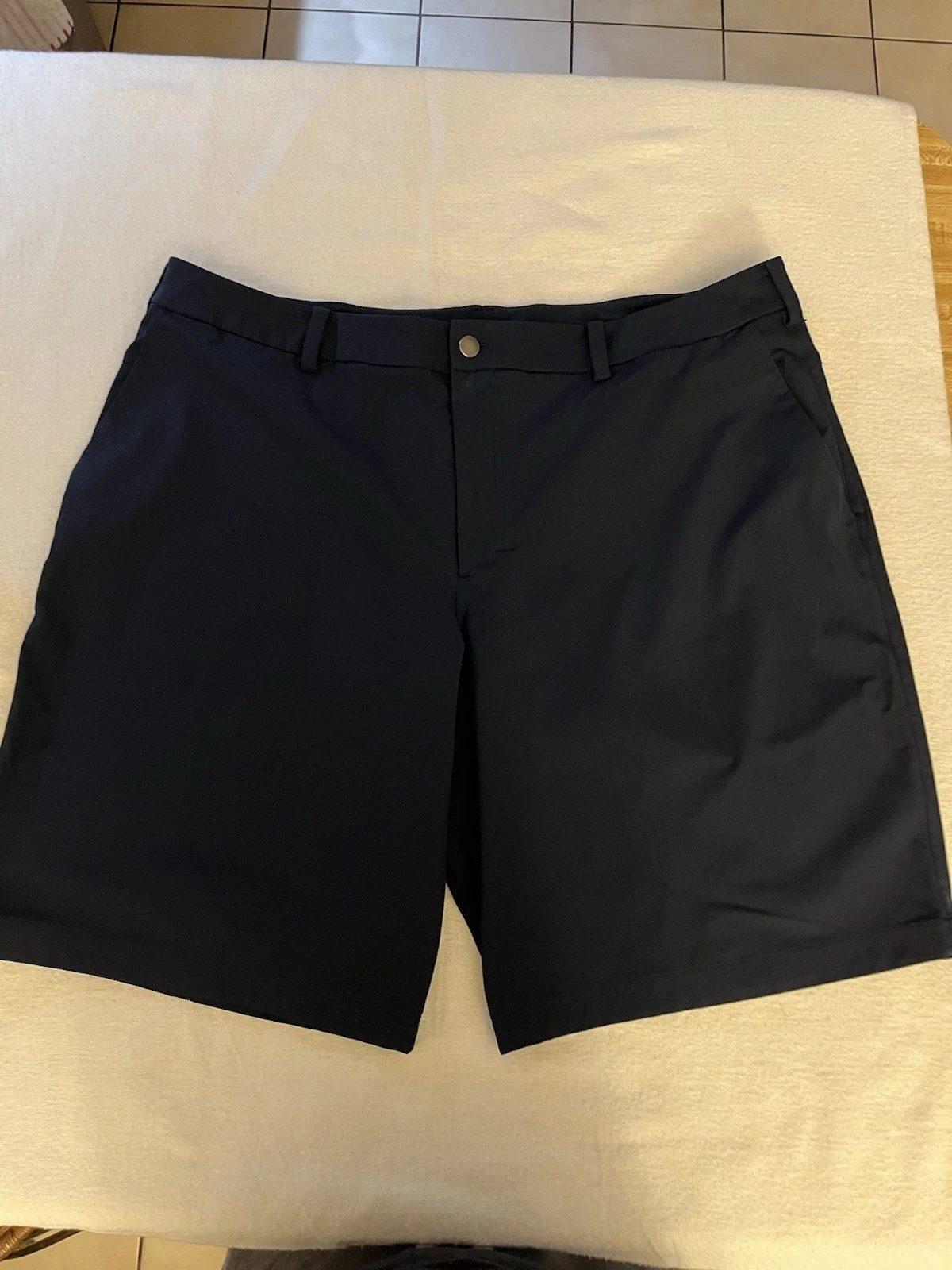 Lululemon Athletica Shorts Men’s Navy XL Athleisure Golf Chino Casual Active W42
