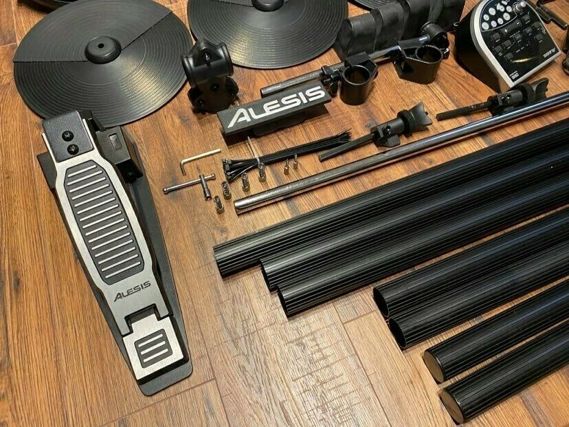 Alesis DM6 Elektronisches Drum-Kit – Ersatzteile (Snare, Ride, Crash, Tom, Kick Pedal, Modul) – Gebraucht, VGC