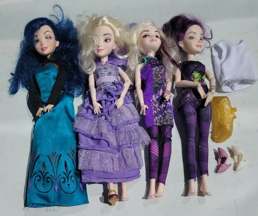 Descendants muñecas sales