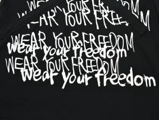 COMME des GARCONS　WEAR YOUR FREEDOM Tシャツ Sell Comme des Garçons Wear Your Freedom T-Shirt - White