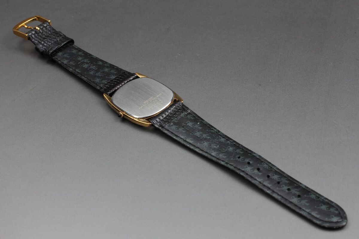 Vintage【NEAR MINT】Seiko Dolce 5931-5460 Gold Dial Quartz Vintage【NEAR MINT】Seiko Dolce 5931-5460 Gold Dial Quartz