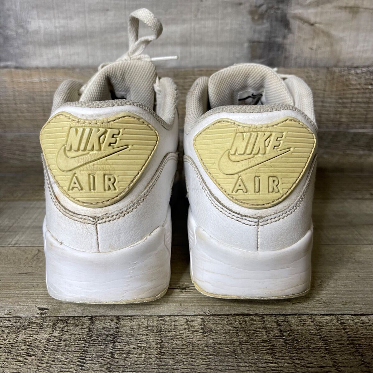 Nike Air Max 90 Boys Size 7Y 833412-100 White Casual Shoes Nike Air Max 90 Boys Size 7Y 833412-100 White Casual Shoes