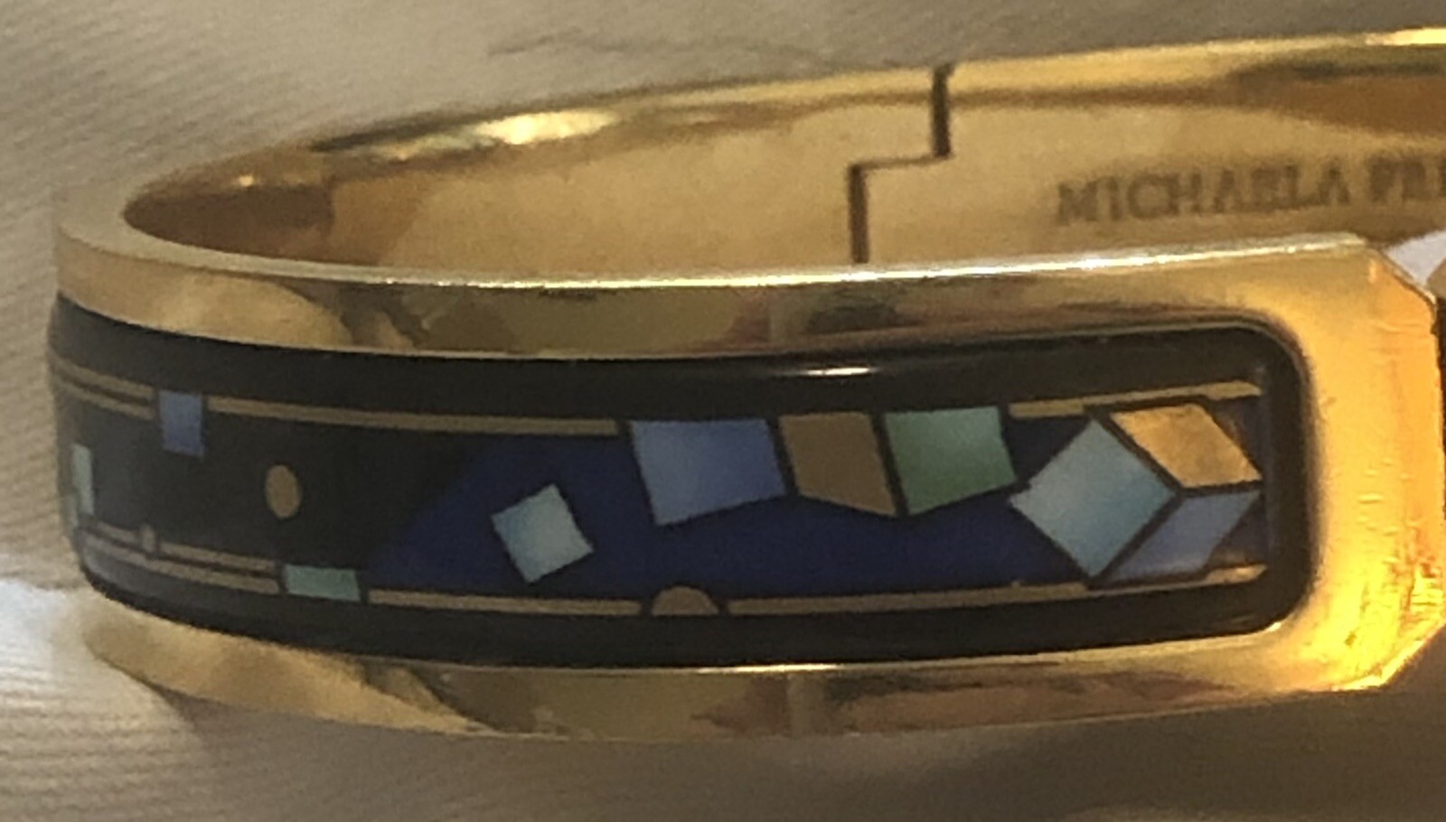 Picture 2 of 6