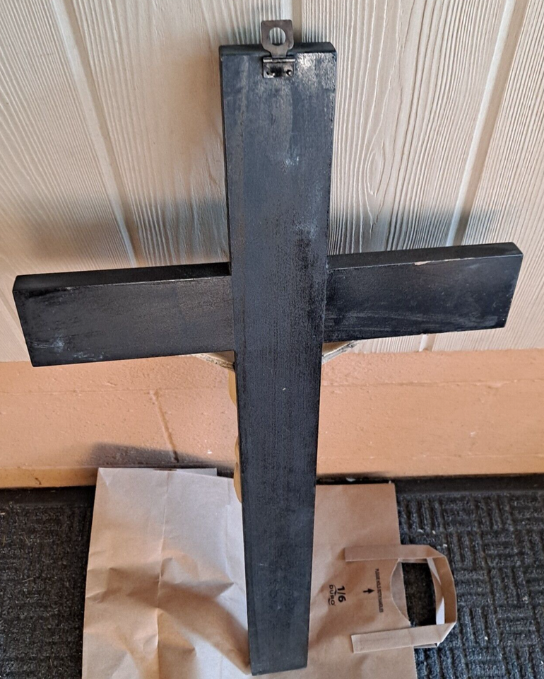 Vintage Large Wall Hanging INRI Catholic Wood Cross And Chalkware