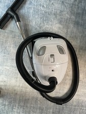 Bush VCB35B15C-1J7W-70 Bagged Cylinder Vacuum Cleaner