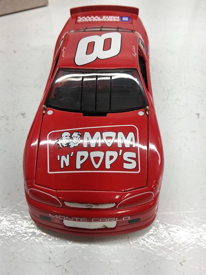 1:24th Action Historical KERRY EARNHARDT #8 MOM N POPS 1996 monte (Musty)? - Image 4 of 4