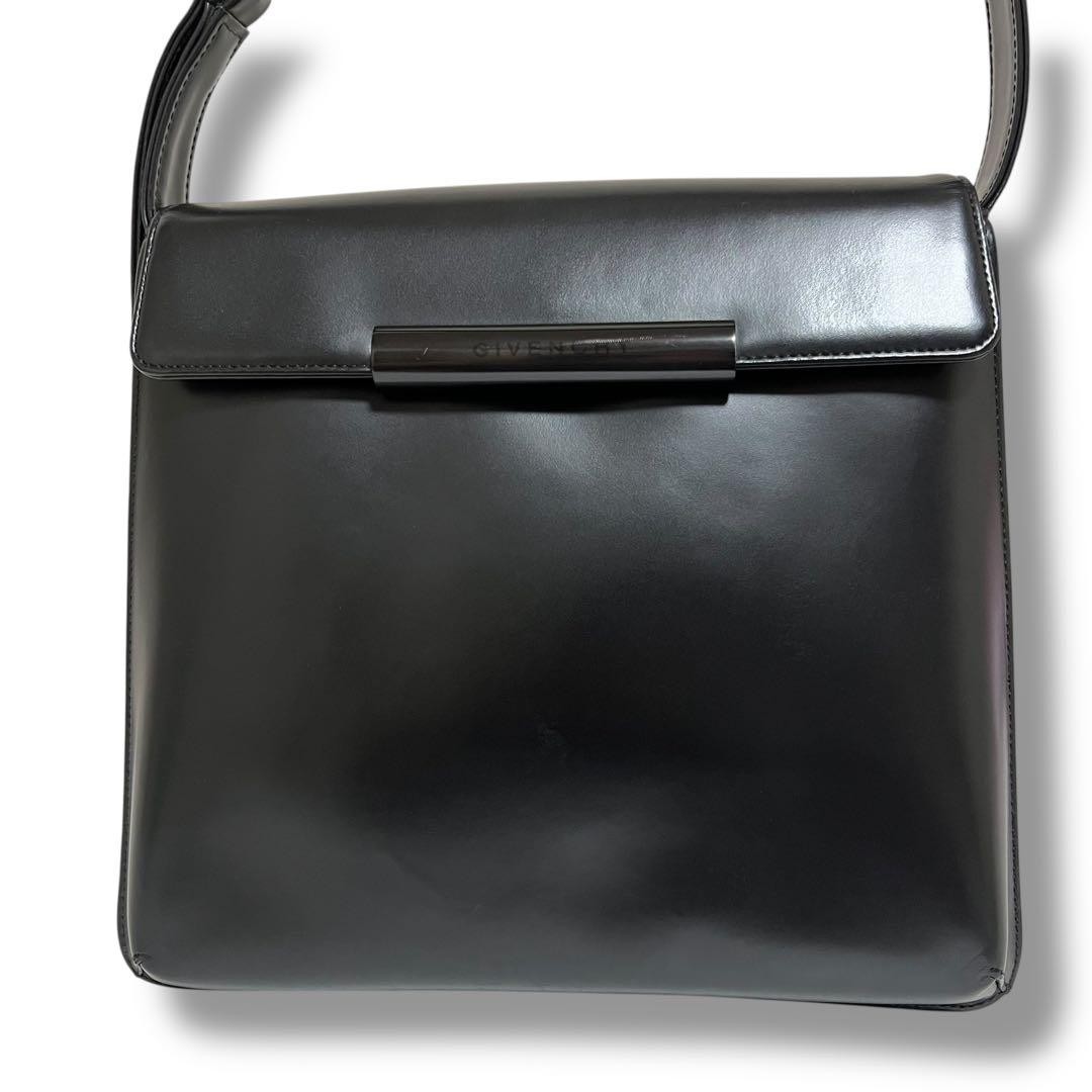 GIVENCHY formal handbag in black leather Virginie thumbnail 2