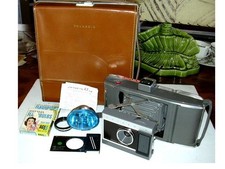 Vintage POLAROID J66 LAND CAMERA  Case  Accessories
