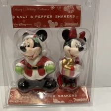Mickey And Minnie Disneyland Christmas Salt & Pepper Shakers Santa/Mrs Claus  4”