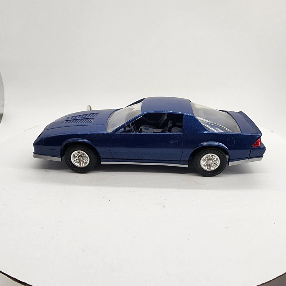 Camaro Chevrolet 1987 concesionario promoción moldeado en azul Foto 2 de 4