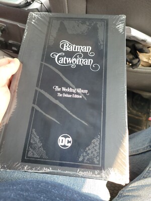 Batman / Catwoman: The Wedding Album - The Deluxe Edition (DC Comics,...