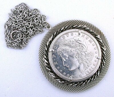 1921 REAL MORGAN SILVER DOLLAR SILVER COLOR MESH PENDANT 24 INCH CHAIN  ES2452