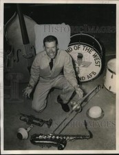 1955 Press Photo Carl M. Todd wins multiple awards for his unique vocal talents