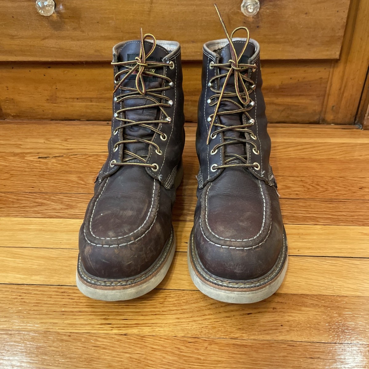 Men’s Thorogood Leather Composite Toe Work Boots, Size 11.5, *Missing insoles* Men main image 4
