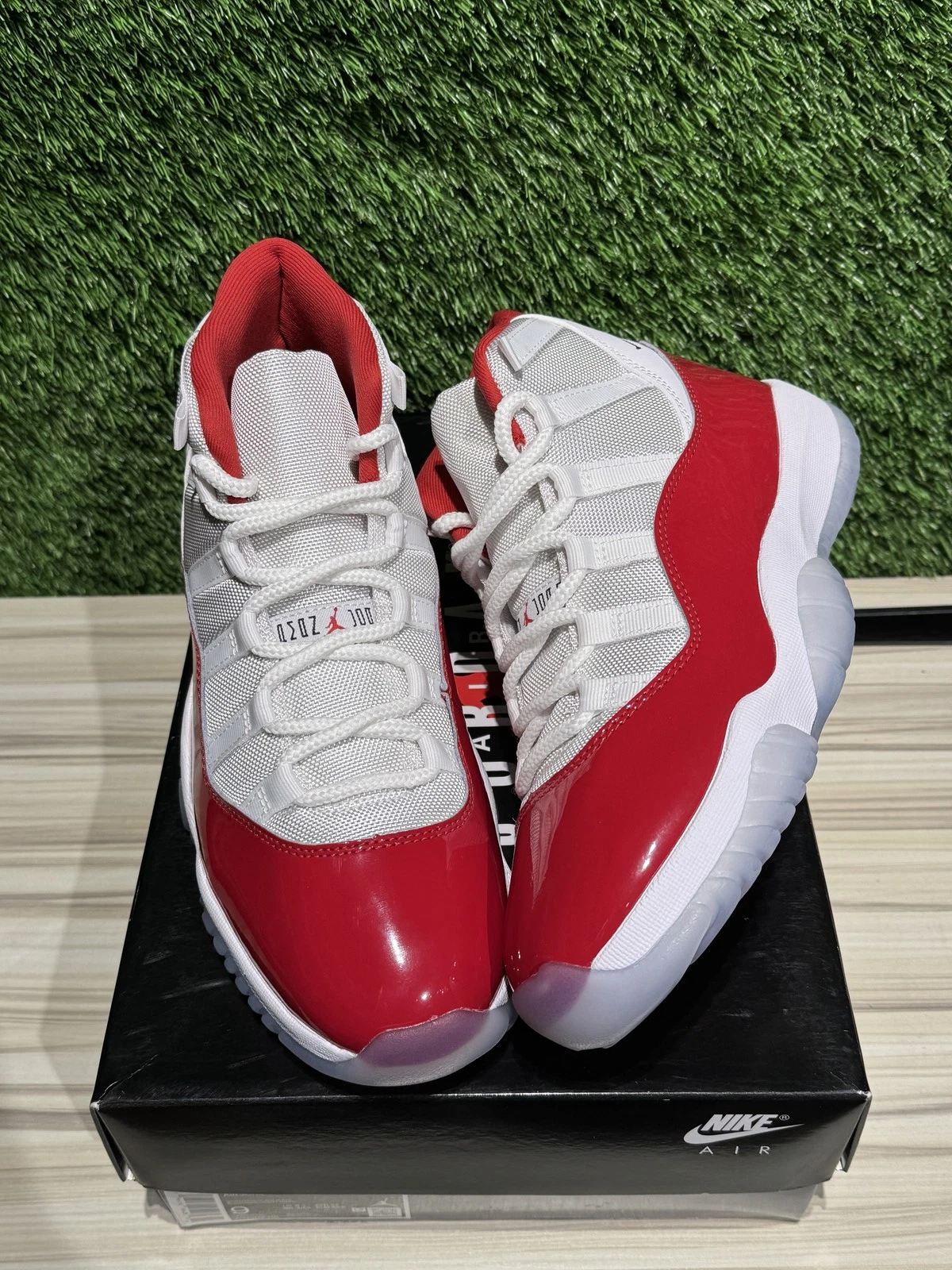 Size 9M/10.5W - Jordan 11 Retro Cherry (2022) Sz 9 CT8012-116