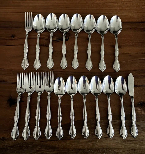 Oneida Community CANTATA Glossy Stainless Flatware Spoons Forks Lot of 19 Pieces