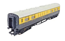 Hornby R454 GWR Composite Restaurant Car 9578 OO Gauge Chocolate/Cream Boxed