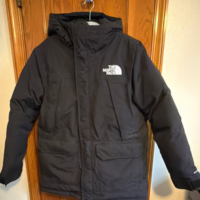 The North Face Men s Parka Jacket Size S or M Black 600 Thick Down Parka McMurdo