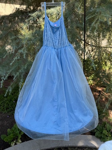 Little Girls Princess Costume Dress W/ Cap Lt Blue Sz 7 Used - Picture 3 of 8
