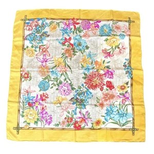 Foulard femme Gucci imprimé jardin