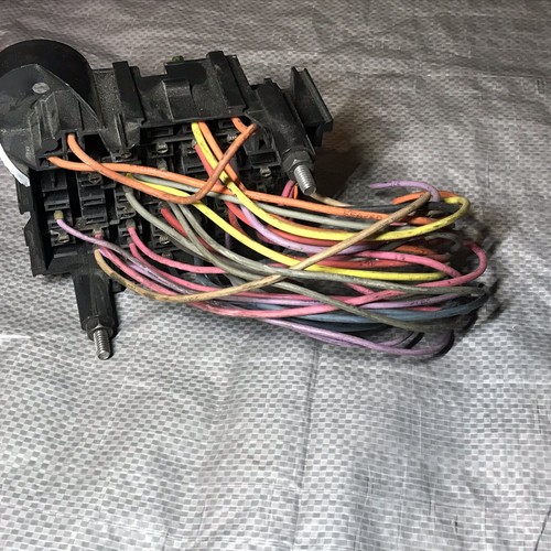 International 4700 Fuse Block 2003560C1 - Picture 7 of 8