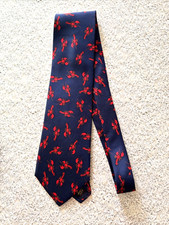Men's ALYNN NECKWEAR Silk NECKTIE Tie RED LOBSTERS BLUE BACKGROUND 100 Silk