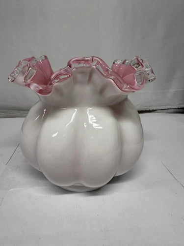 Fenton White & Pink Melon Vase Glass Ruffle Rim White Crest