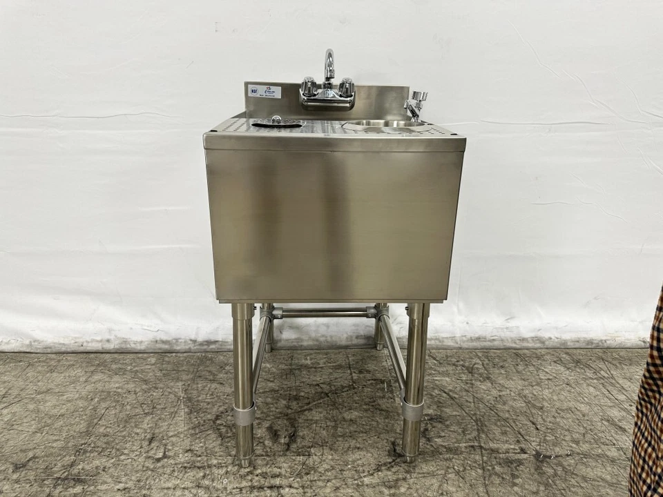 NOVO 18" x 22" Undercounter Bar Pia Mixology Station Torneira Aço Inoxidável NSF - Imagem 3 de 4