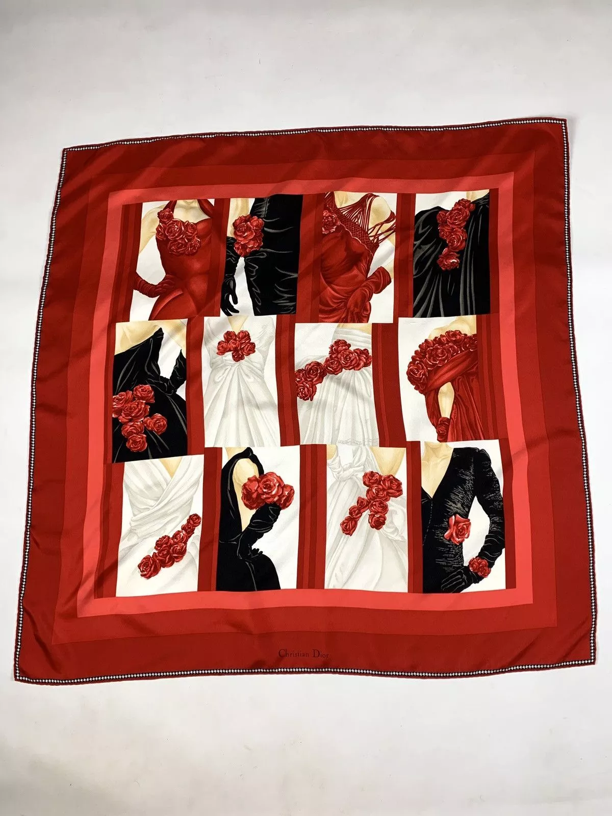 Foulard vintage Christian Dior en soie