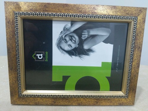 Gold photo picture frame timber with glass front. 5x7 ornate antique gold dalena - Picture 3 of 8