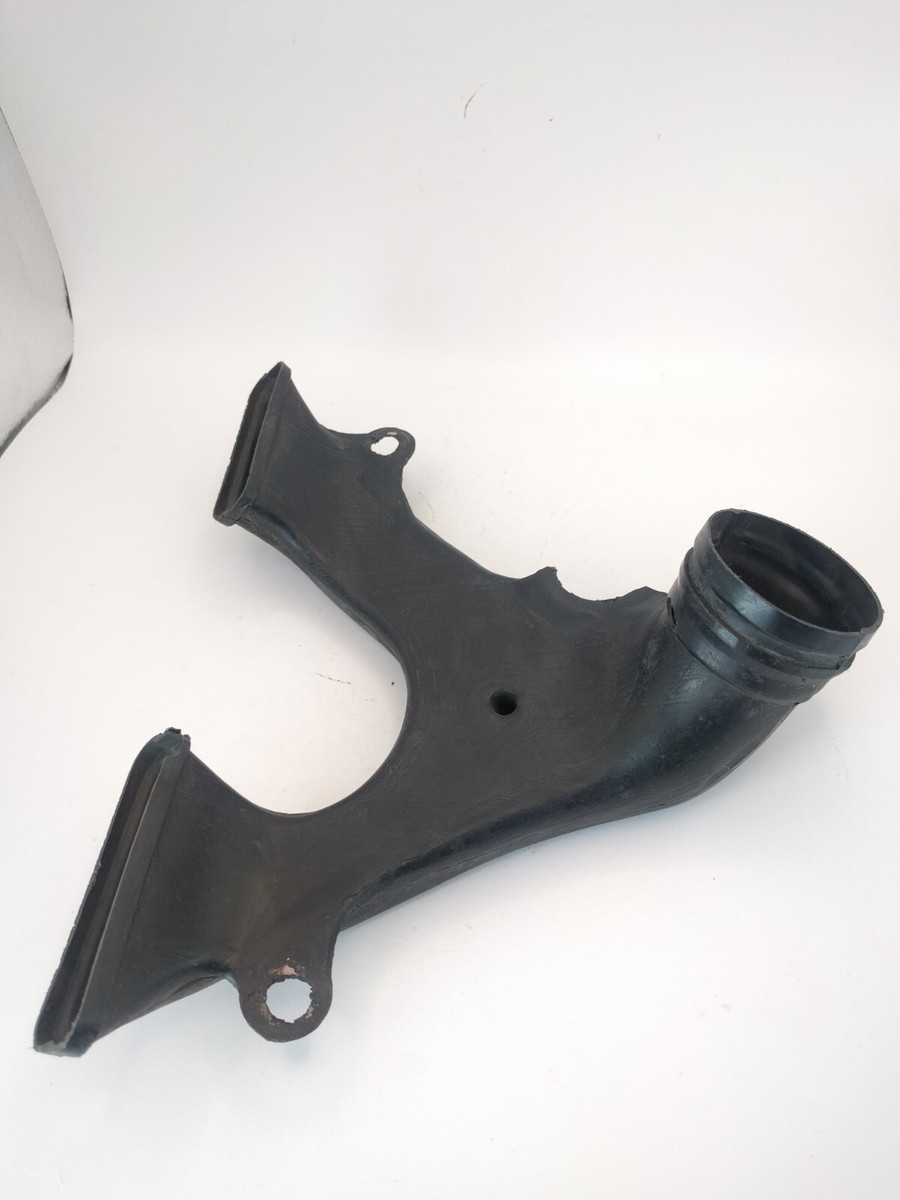 1979-1983 Datsun Nissan 280ZX Fuel Injector Cooling Fan Air Duct