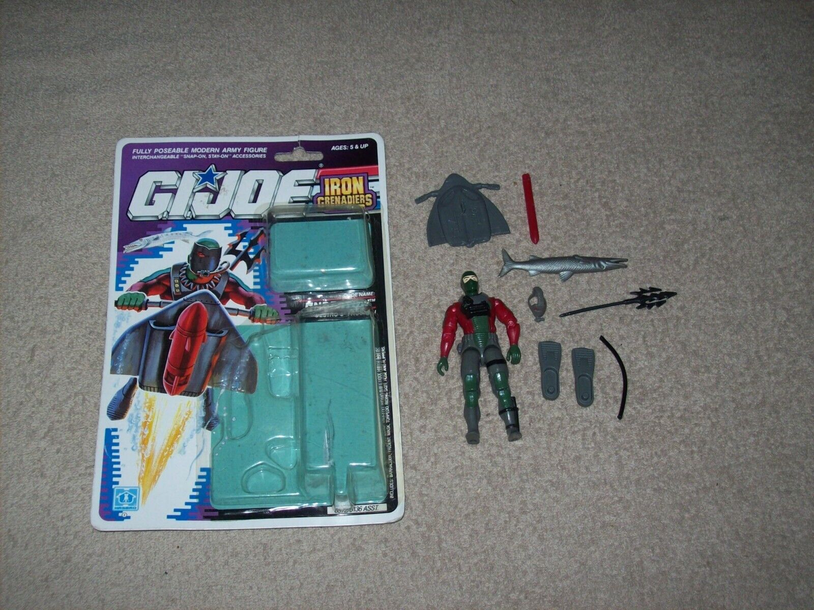 1990 Hasbro GI JOE Undertow Figure COMPLETE With Accessories & Backing Card