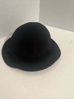 Betmar New York Ladies Bucket Brim Hat with Velvet Bow Black Wool Felt  Vintage