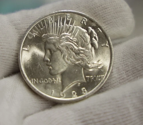 1923 US Peace Silver Dollar $1 Nice Unc.