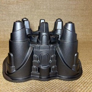 Nordic Ware Palace Royal Bundt Pan Cast Aluminum Architectural Mold