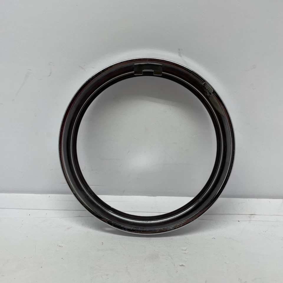 Llanta de faros genuina Yamaha YDS3 DS3 1964-1965 OEM 156-84115-61 Foto 2 de 4