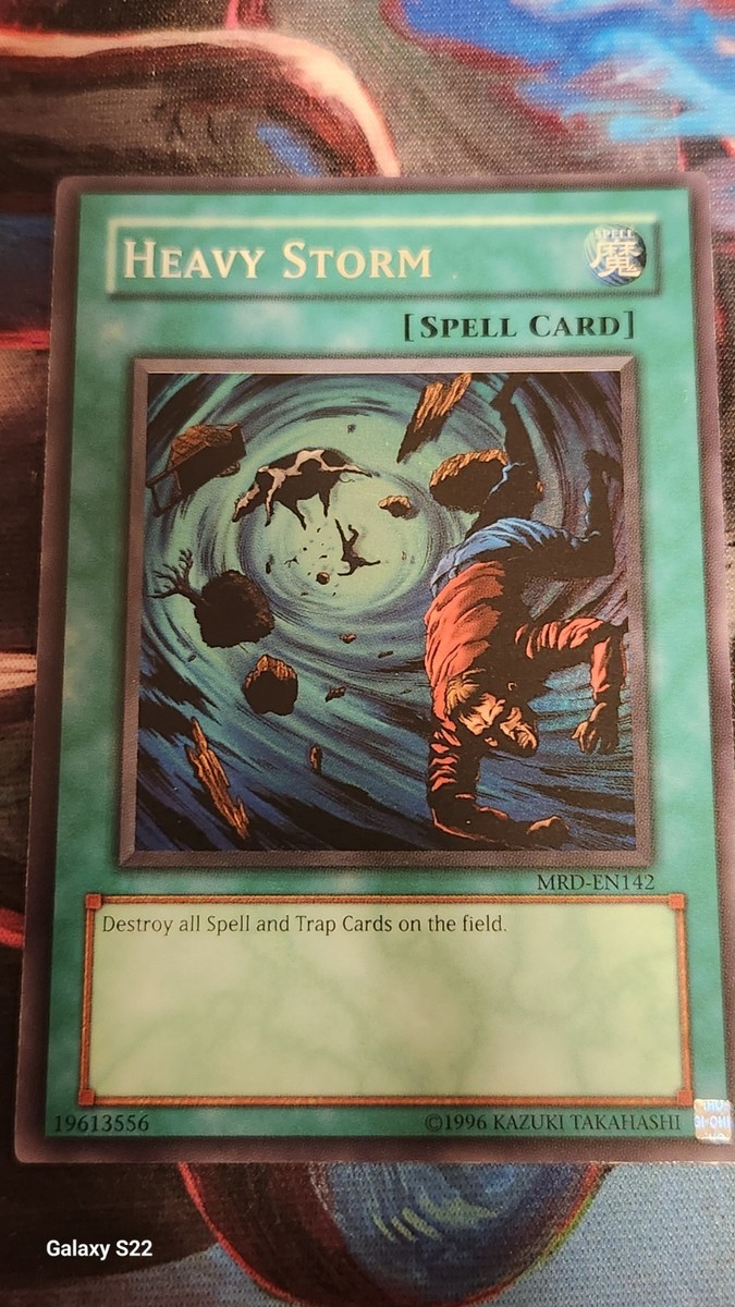 heavy storm yugioh card Yu-Gi-Oh! - (DLG1-EN049) - Dark Legends - Unlimited Edition Product Description Destroy all Spell and Trap Cards on the field. YU-GI-OH! - Heavy Storm (LCJW-EN284)
