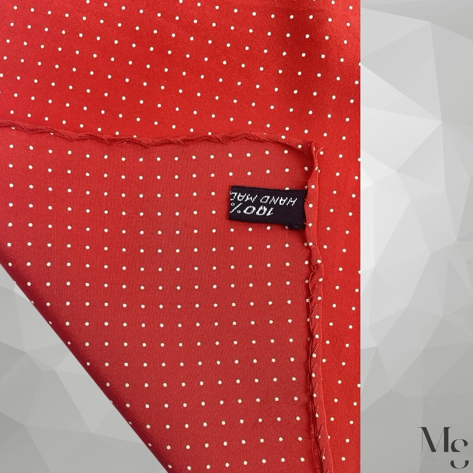 HERMOSO Cuadrado de Bolsillo de Seda Hecho a Mano a Lunares Rojos 12.5-11.5" EXCELENTE ESTADO Foto 3 de 4