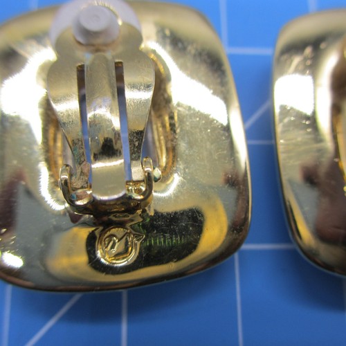 Vintage Swarovski Earrings Bold Crystal 1.25 inches - Picture 10 of 11