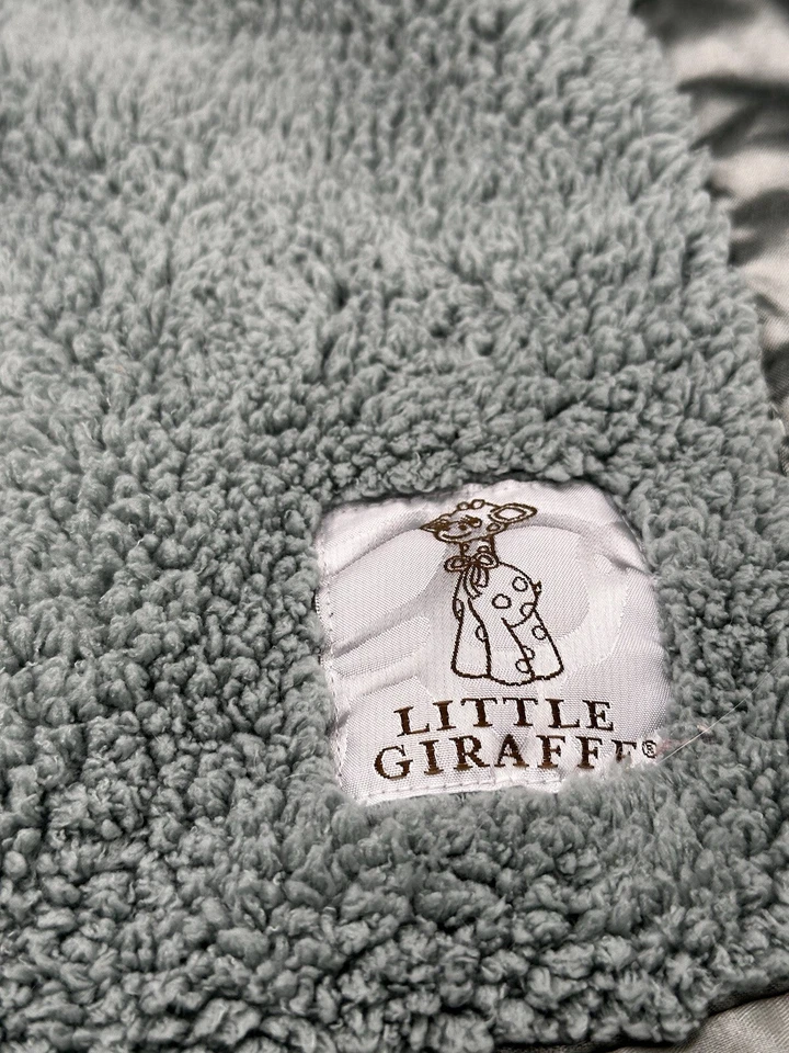 Little Giraffe Sage 绿色夏尔巴缎面装饰安全毯 Lovey 15 英寸罕见美国 — 第 3/4 张图片